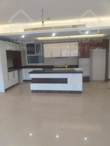 خرید ۱۱۴ متری دریاچه برج نوساز