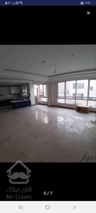 آپارتمان ۱۱۷ متری سه خواب طبقه سوم