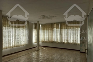 آپارتمان کم واحد،غرق در نور