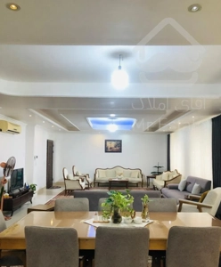 اپارتمان ۳خواب مستر ۱۵۵متری تک واحده در خ بابل