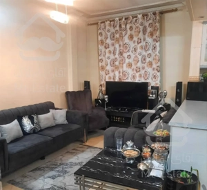 ۴۳متری/پارکینگ دار(خ صاحب زمان)