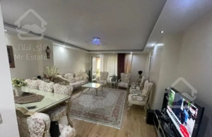 ۹۰ متر/۱۱ ساله/گرانیت/ سالن پرده خور / فردوس غرب