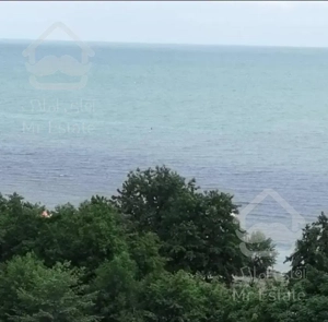 آپارتمان شهرکی با ساحل اختصاصی