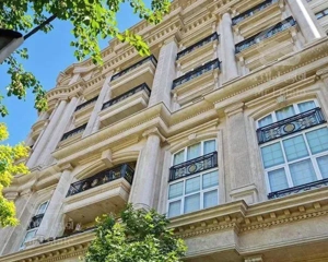 ۱۶۰ متر در نیاوران/کلید نخورده/تراس بزرگ