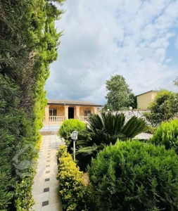 ویلاباغ۳۴۰متری،استخردار+مبله،سند،شهرکی بانگهبانی