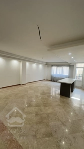 ۲خواب فول نور مستقیم روبه افتاب ۴ باغ شرقی