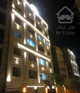 ۱۳۰متر نوساز  واوان کلید نخورده وان جکوزی غربی ها