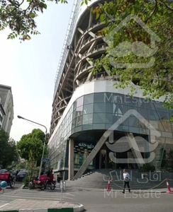 مغازه ۱۸ متر پاساژ برند آوا سنتر