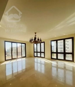 فروش آپارتمان ۲۲۰ متری ۳ خوابه در کامرانیه