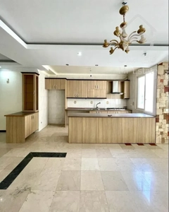 ۸۰متر/فول امکانات/فردوس غرب