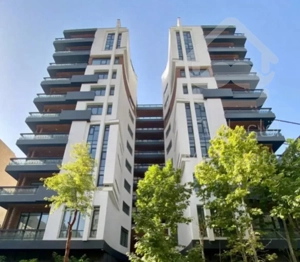 120متر/3خواب/فول بازسازی/غرق در نور/شهرک