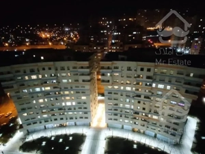 ۱۷۴ متری در همراه شهر