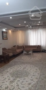 ۹۳متر طبقه ۲روی همکف/نقد/تهاتربا ۲/۳خواب در منطقه