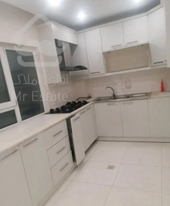 80متر دو خوابه کوی بیمه رهن کامل