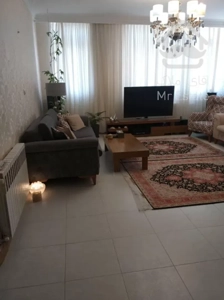 ۱۱۰متر سالن پرده خور روبه آفتاب