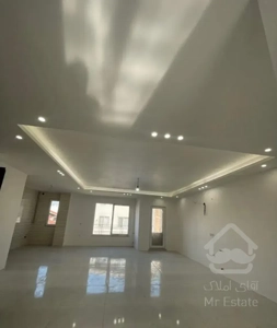 ۱۰۰ متر نوساز کلیدنخورده//رو به روی استخر