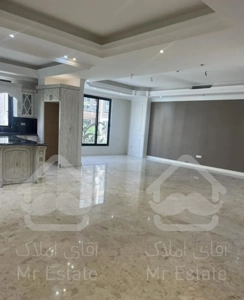 ١٨٠ متر مشرف بپارک