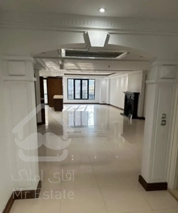 آپارتمان دروس ۲۰۰ متری