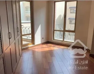 اجاره آپارتمان 2 خوابه 130 متری در نیاوران