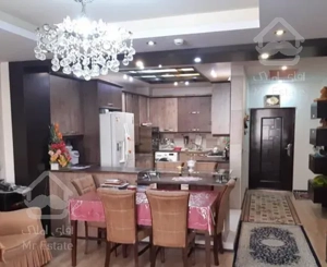 آپارتمان 117 متر گوهردشت خوش نقشه غرق در نور