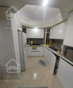 ۹۷ متر / پارکینگ سندی/ بازسازی / خیابان شورا