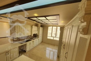 ۲۱۰ متر تکواحدی ۳ پارکینگ