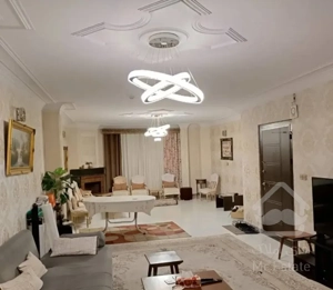 ۱۳۵ متر دلباز. ۳ خواب . پاسیو ، پارکینگ و آسانسور