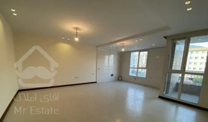 ۷۳ متر ۲خواب خیابان ولیعصر ورداورد روبه نما