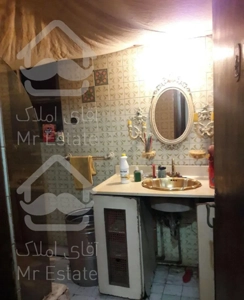 ۹۰ متر ۲خواب نیاز به بازسازی