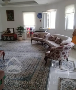 آپارتمان ۱۵۳ طبرستان   ۸۶ دستگاه  غرق در نور