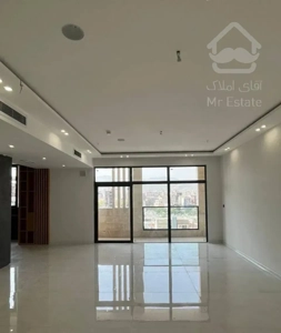 آپارتمان ۱۵۰ متر / چسبیده به حاشیه فول لوکیشن عالی