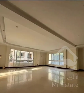 ۱۴۰ متربازسازی‌شده۳خواب بالابی ولابی من سعادت‌آباد