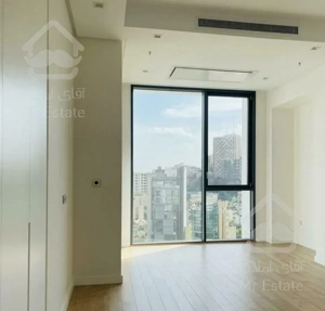 ۱۲۰ متر / ۳خواب/غرق در نور