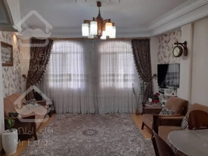 ۶۸متر۲ خواب  /بلوار فردوس غرب/سالن پرده خور