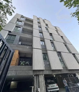 اجاره واحد ۱۰۰ متری نوساز