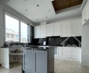 ۱۰۵متر دوخواب/فول امکانات/بدون ضعف