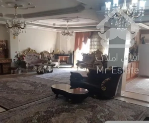 170 متر / فردوس شرق / دو خواب / زیر قیمت منطقه