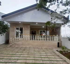 فروش ویلای ۳۰۰ متری با سند تک برگ