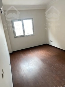 ۶۹متری سندار آسانسور دار