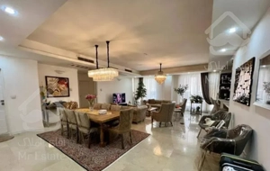 ۱۳۰متردوخوابه شیک بدون مالک۲ پارکینگ