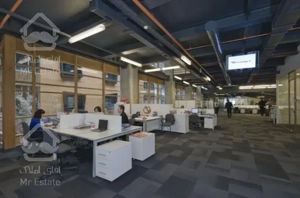 سعادت آباد 240 متر اداری بالای میدان کاج