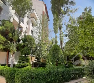 132متر 2خواب مستر نوساز فرمانیه شرقی