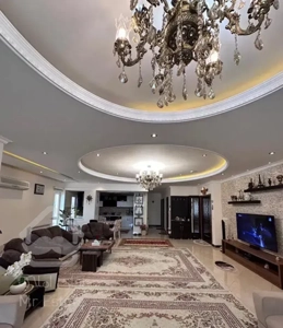 آپارتمان ۱۷۳ متری ۳ خواب لوکیشن عالی رادیودریا