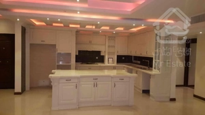 ۱۶۰متر ۳خوابه کلید نخورده / فردوس شرقی