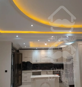 آپارتمان تکواحد نوساز طبقه1 با کلیه امکانات