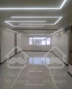 ویلایی / دوطبقه / قابل سکونت / بلوار سفیر