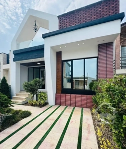 ویلاباغ همکف روفدار نوساز 160متری سند تک برگ شهرکی