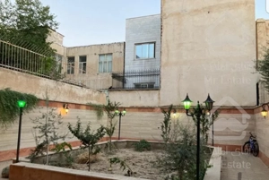 فروش یا مشارکت در ساخت ملک کلنگی در منطقه ۲۲