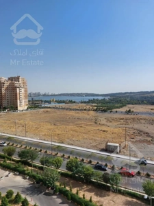 ۱۱۴ متری آسمان با ویو دریاچه