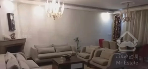 فروش آپارتمان ۱۳۵ متری سه خواب بلوار سعادت آباد